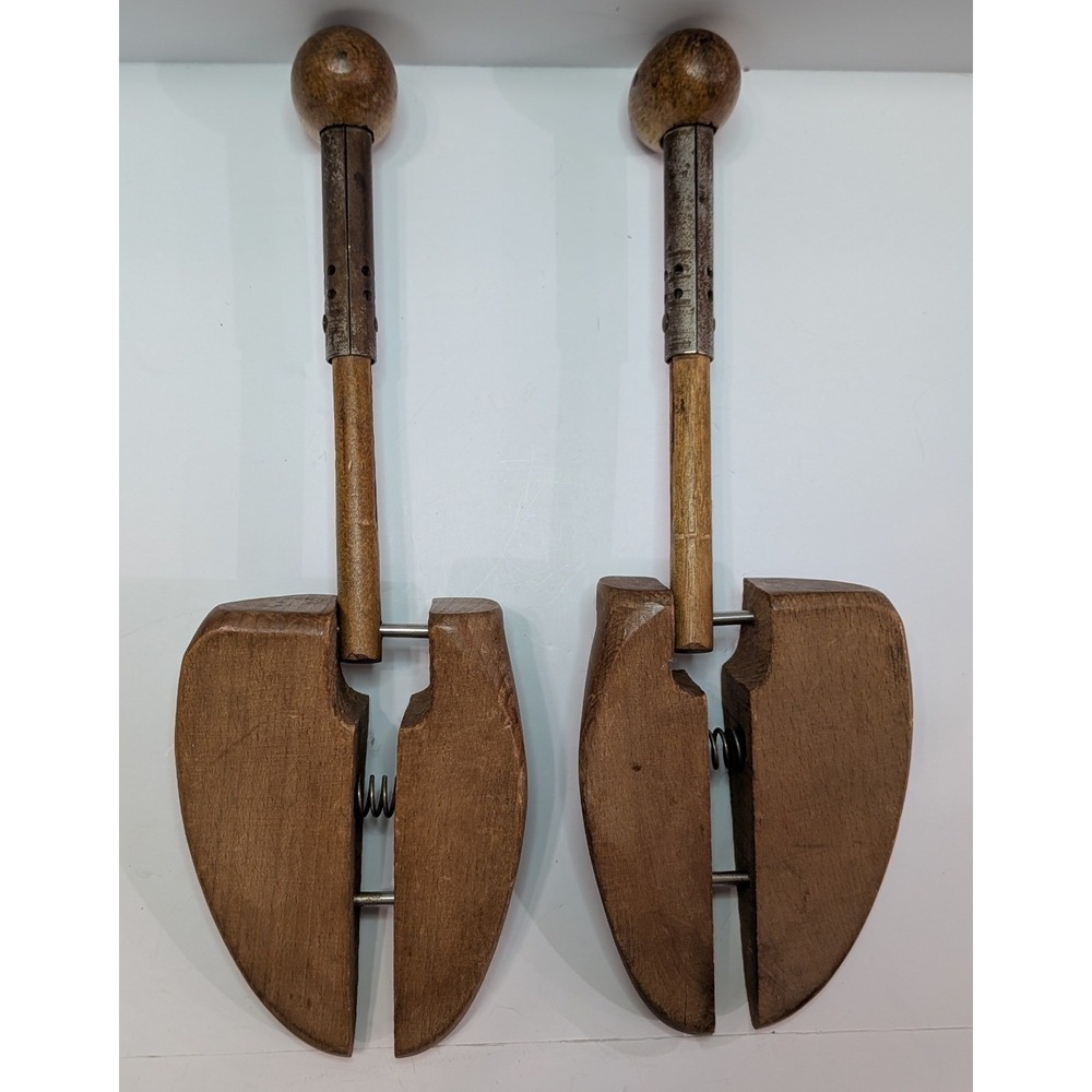 Rochester Shoe Tree Co Vintage Shoe Trees Mens 4 Brown Good Wood Adjustable Pair